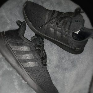 Adidas running shoes🖤